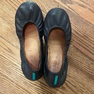 Tieks navy size 9